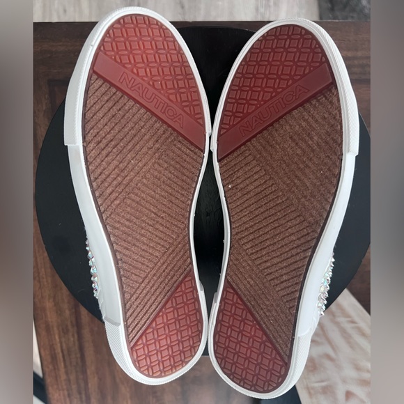 NWOT Nautica Sneakers - Picture 2 of 4